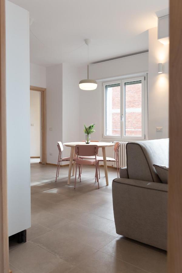 New Exclusive Melegnano Apartments- Near Train Station Exteriör bild