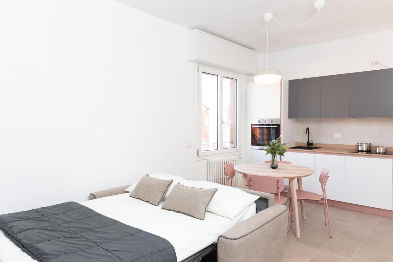 New Exclusive Melegnano Apartments- Near Train Station Exteriör bild