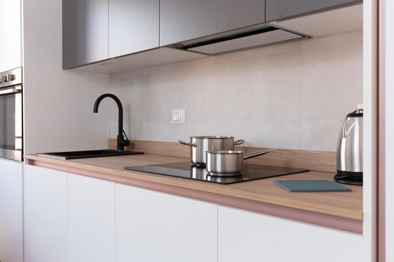New Exclusive Melegnano Apartments- Near Train Station Exteriör bild